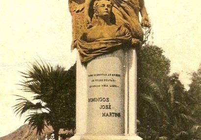 Monumento a Domingos Martins